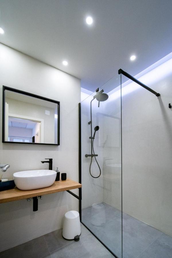 Novouredeni Apartman Marko Mundanije ภายนอก รูปภาพ