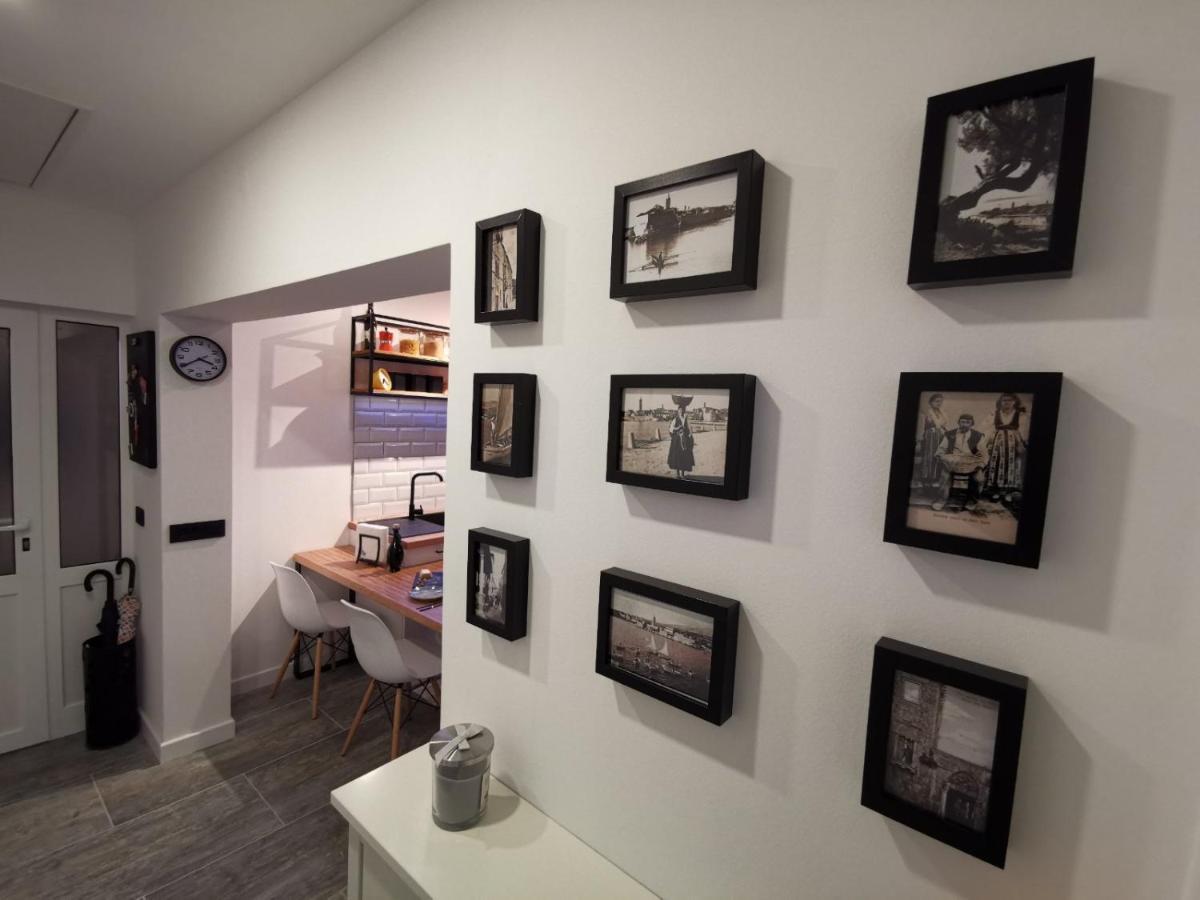 Novouredeni Apartman Marko Mundanije ภายนอก รูปภาพ